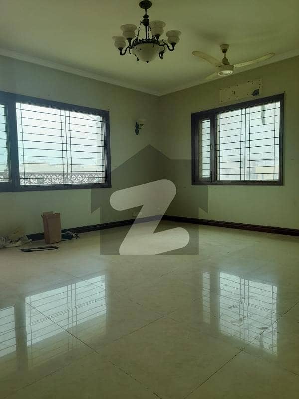 1000 Yards 2 Units Bunglow 90*100,2 Gates For Sale At Most Spacious And Most Alluring Location In Dha Defence Phase 2,Karachi