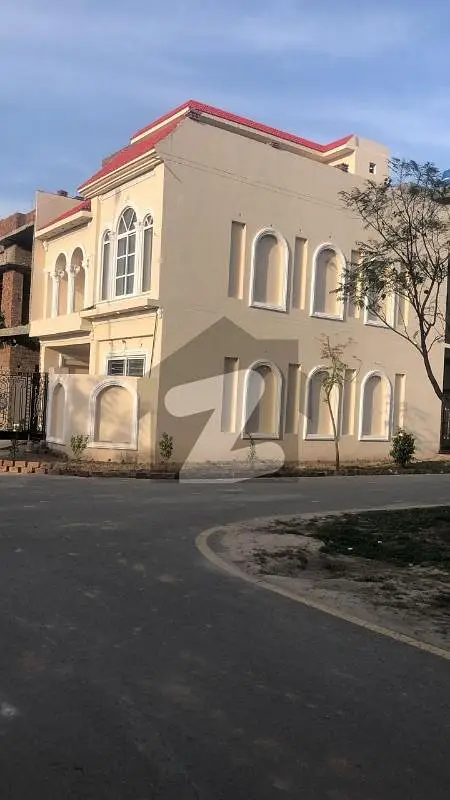 Prime Location 5 Marla Corner House Is Available In Tulip Block Of Park View City Lahore Situated At Main Multan Road