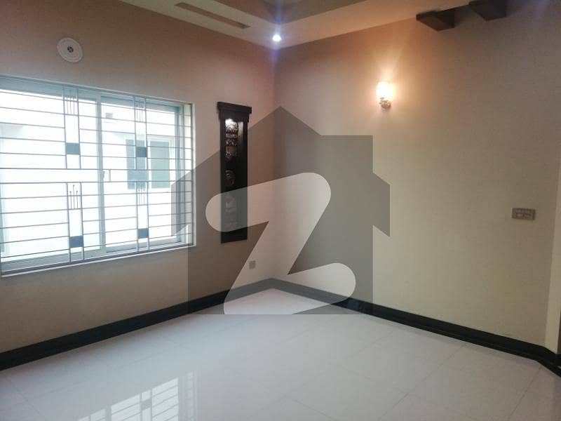10 Marla Lower Portion For Rent In Iris Block Bahria Town Lahore