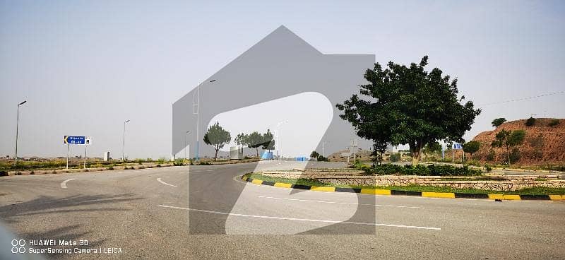 Prime Location Ideal Residential Plot For sale In DHA Phase 4 - Sector B