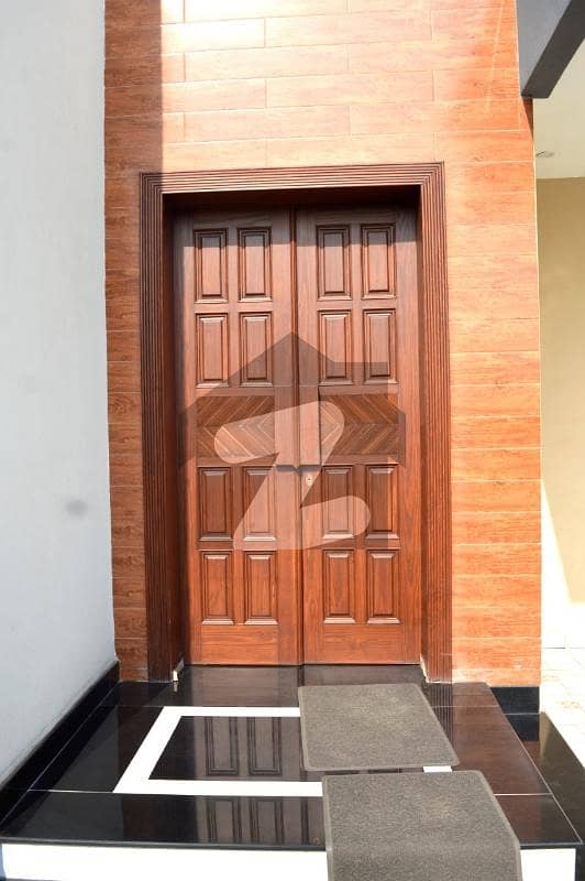 ایڈن سٹی ایڈن,لاہور میں 5 کمروں کا 11 مرلہ مکان 4.7 کروڑ میں برائے فروخت۔
