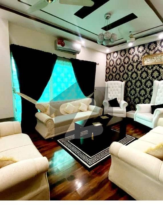 ڈی ایچ اے فیز 6 ڈیفنس (ڈی ایچ اے),لاہور میں 4 کمروں کا 10 مرلہ مکان 4.35 کروڑ میں برائے فروخت۔