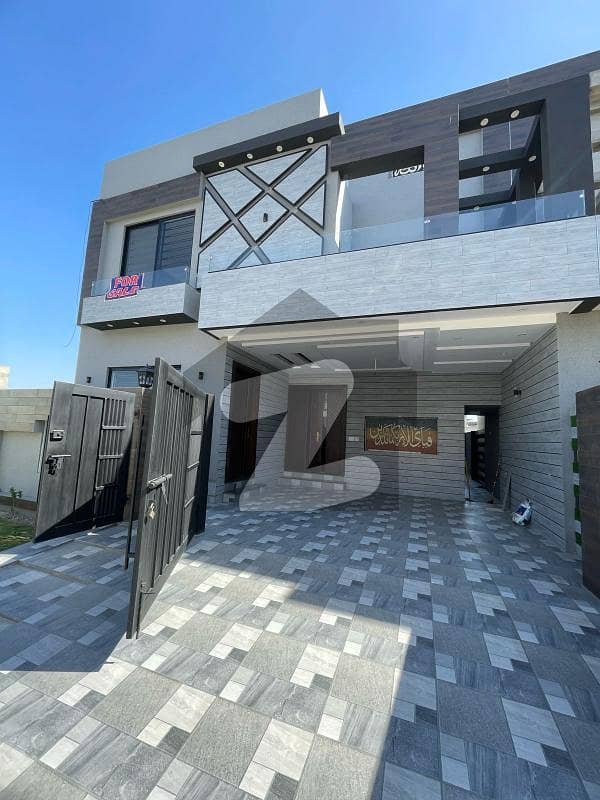 10 MARLA MODERN PALACE HOUSE AVAILABLE FOR SALE IN LDA AVENUE