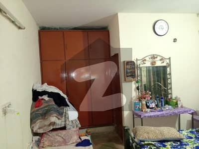 UPPER PORTION AVAILABLE FOR RENT IN UMAR BLOCK