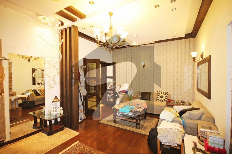 ڈی ایچ اے فیز 3 ڈیفنس (ڈی ایچ اے),لاہور میں 3 کمروں کا 5 مرلہ مکان 2.95 کروڑ میں برائے فروخت۔