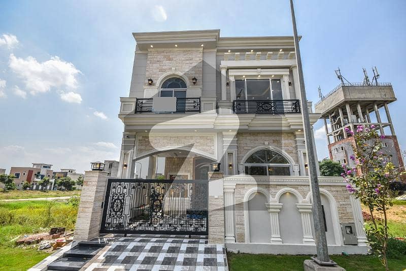 5 Marla Out Class Stylish Luxury Bungalow For Rent In DHA 9 Town