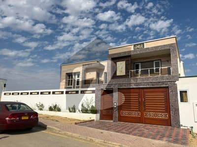 بحریہ ٹاؤن - پریسنٹ 17 بحریہ ٹاؤن کراچی,کراچی میں 7 کمروں کا 2 کنال مکان 14.0 کروڑ میں برائے فروخت۔