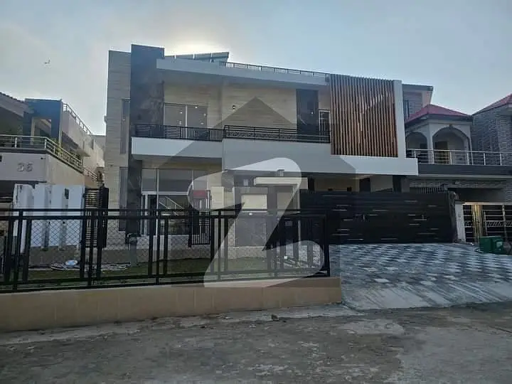 50x90 Kanal Brand New House For Sale G-13