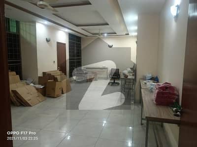 ماڈل ٹاؤن ۔ بلاک جی ماڈل ٹاؤن,لاہور میں 9 کمروں کا 2 کنال مکان 12.0 کروڑ میں برائے فروخت۔