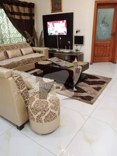 10 MARLA FULLY LUXURY AND FULLY FURNISH IDEAL LOCATION EXCELLENT LOWER PORTION FOR RENT IN BAHRIA TOWN LAHORE