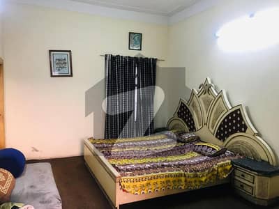 بند روڈ لاہور میں 4 کمروں کا 7 مرلہ مکان 1.75 کروڑ میں برائے فروخت۔