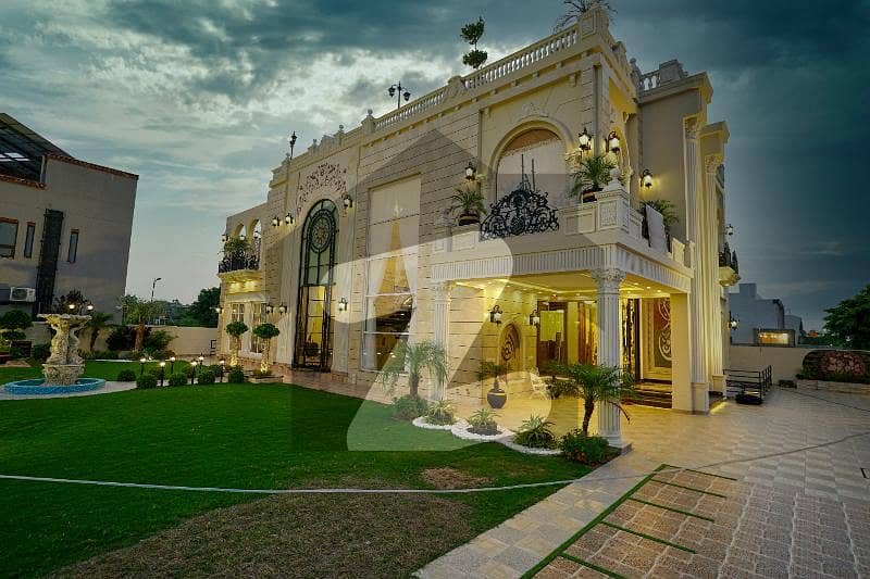 ڈی ایچ اے فیز 6 ڈیفنس (ڈی ایچ اے),لاہور میں 6 کمروں کا 2 کنال مکان 32.5 کروڑ میں برائے فروخت۔