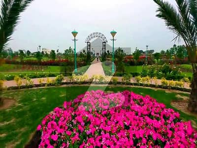 Corner 10 Marla Residential Plot For Sale In Bahria Town Lahore Main Boulevard