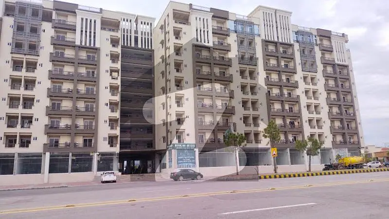 Royall Mall And Residency