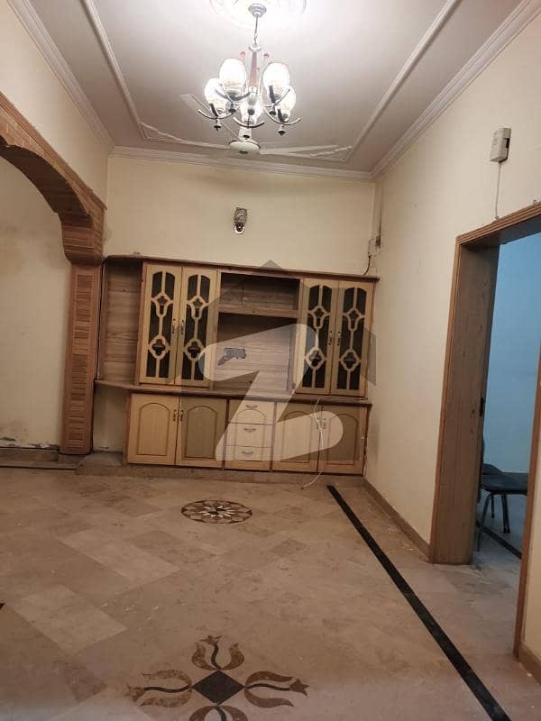 3 Bedroom with attached washrooms D D one kitchen uperpoushion Rent Demand 75000