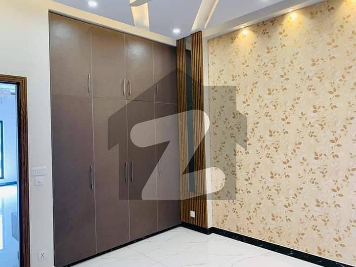 5 MARLA BRAND NEW HUSE OFOR RENT IN DHA PHASE 5 LAHORE