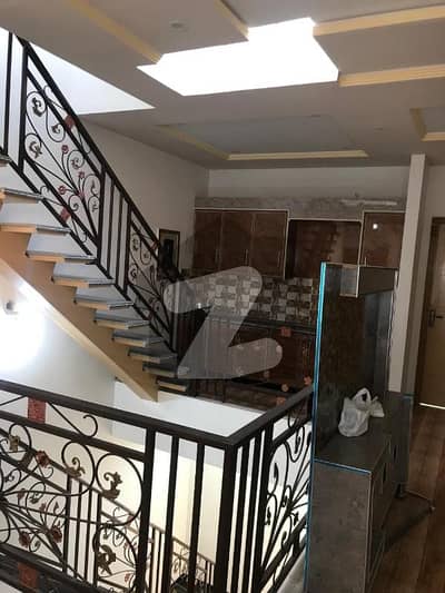 Prime Location House In Jhang Road Sized 5 Marla Is Available