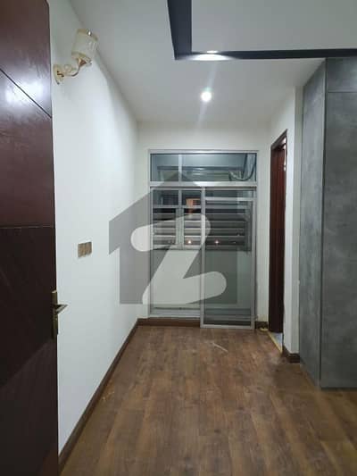 2 BED APARTMENT AVAILABLE FOR RENT IN GULBERG