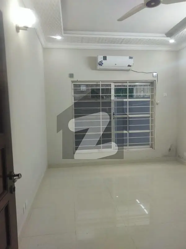 7 Marla Ground portion for rent in G-13 Islamabad