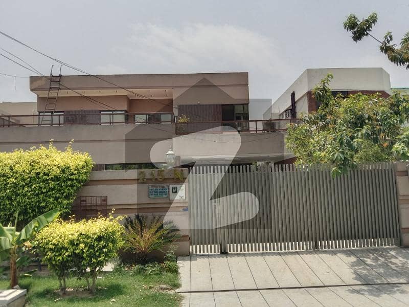ڈی ایچ اے فیز 3 ڈیفنس (ڈی ایچ اے),لاہور میں 5 کمروں کا 1 کنال مکان 6.0 کروڑ میں برائے فروخت۔