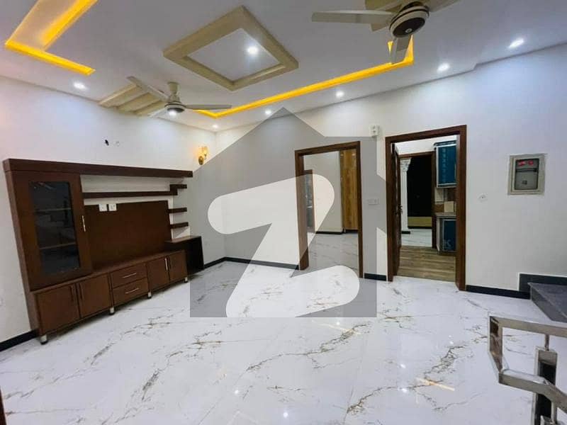 5 MARLA UPPER POSTOIN FOR RENT IN BAHRIA TOWN LAHORE