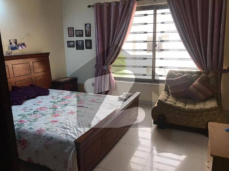 3 bedroom Upper portion with Gas available for Rent in Block C