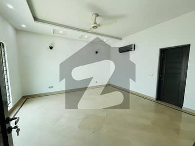 DHA Phase 5 1 Kanal Houses For Rent With 5 Bed Room TV Lounge Car Parking