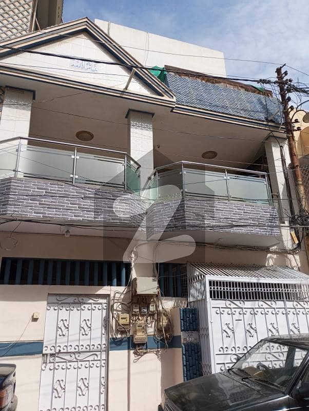گلشنِ شمیم گلبرگ ٹاؤن,کراچی میں 10 کمروں کا 10 مرلہ مکان 6.5 کروڑ میں برائے فروخت۔