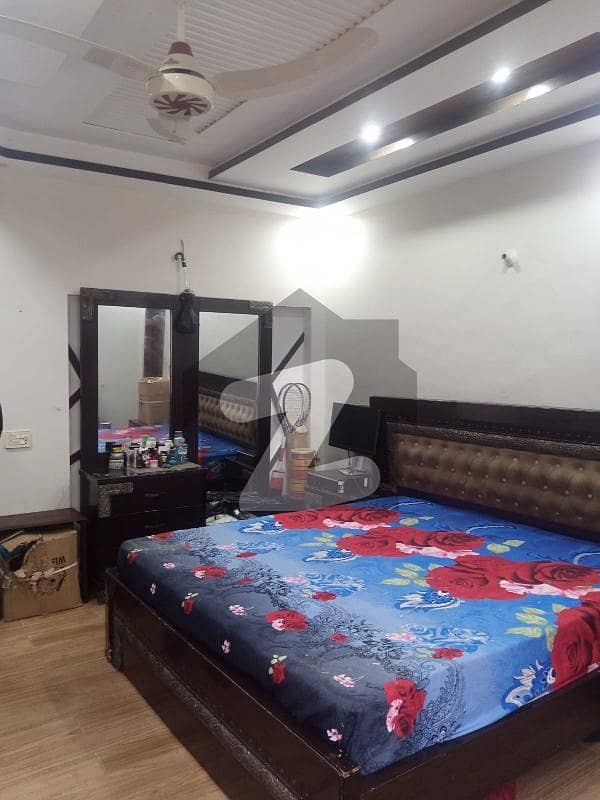 طارق گارڈنز لاہور میں 3 کمروں کا 10 مرلہ بالائی پورشن 65.0 ہزار میں کرایہ پر دستیاب ہے۔
