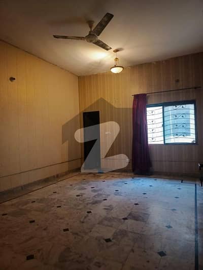 12 Marla Upper Portion Available For Rent Block B2 Ready To Move