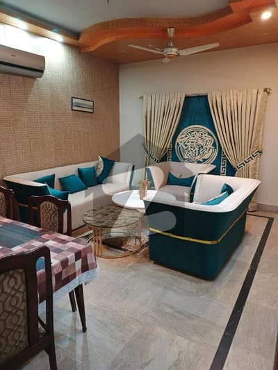 گلشنِِِ راوی ۔ بلاک ڈی گلشنِ راوی,لاہور میں 5 کمروں کا 11 مرلہ مکان 5.9 کروڑ میں برائے فروخت۔