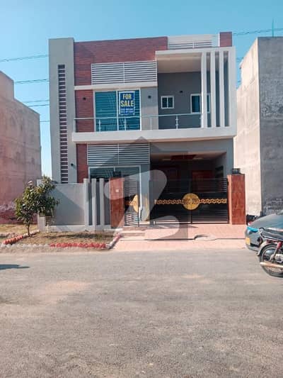 5-Marla Hot Location Luxurious House For Sale in Al Kabir Town Near to Park and School