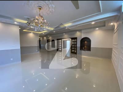 1 Kanal Basement Available for Rent