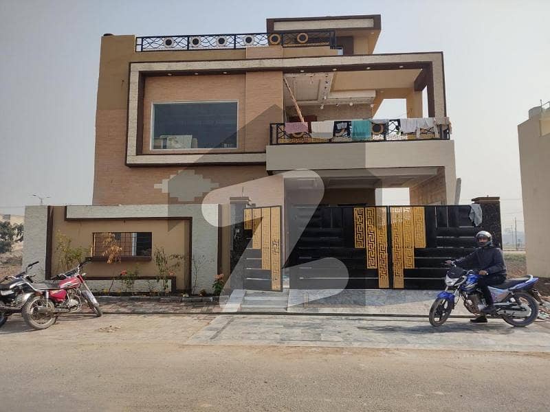 الرحمان گارڈن لاہور میں 5 کمروں کا 10 مرلہ مکان 2.85 کروڑ میں برائے فروخت۔