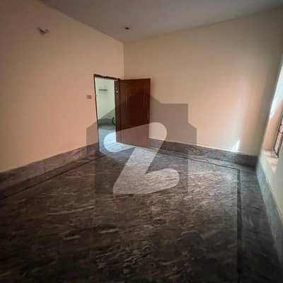 5 marla lower portion for rent with gas, Rizwan garden main canal road Lahore