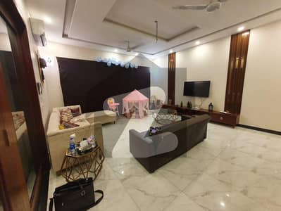 1 Kanal Upper Portion Available For Rent In Lake City Sector M-3