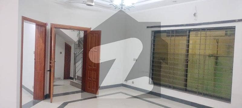 10 Marla House Available For Sale In Bahria Town Phase 2