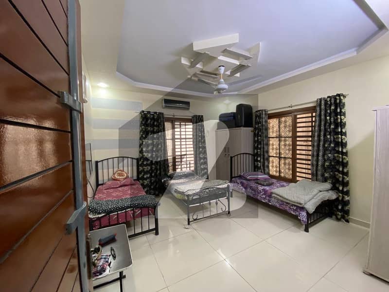 صائمہ رائل ریزیڈینسی راشد منہاس روڈ,کراچی میں 3 کمروں کا 8 مرلہ فلیٹ 2.8 کروڑ میں برائے فروخت۔