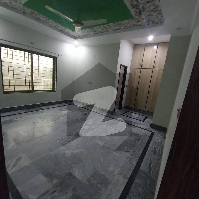 05 MARLA Sharing Room For Small Family UPPER PORTION FOR RENT WITH GAS IN PARAGON CITY LAHORE