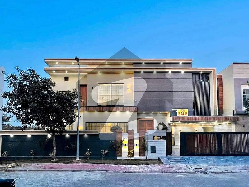 17 Marla Corner House With Modern Elevation In Bahria Town Lahore