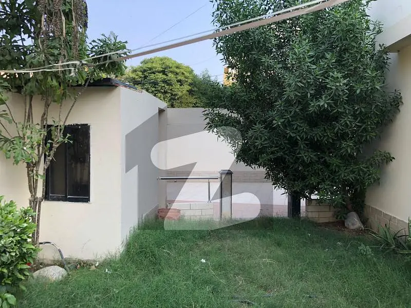 500 yards 5 bedroom house for rent