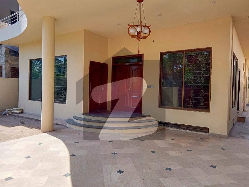 CANTT - 18 MARLA OFFICE USE HOUSE FOR RENT GULBERGU UPPER MALL SHADMAN GOR GARDEN TOWN LAHORE