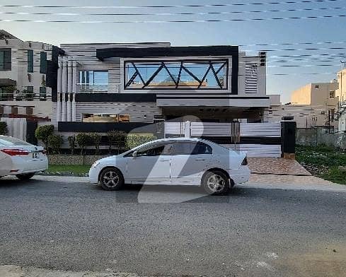 10 Marla House Available In Valencia Housing Society For sale