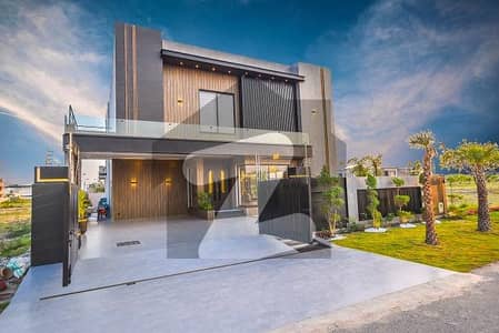 Kanal Brand New Elegant Dream Villa