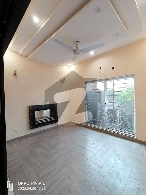 5 Marla Like Brand New Full House Available For Rent In Sector D Bahria Town.