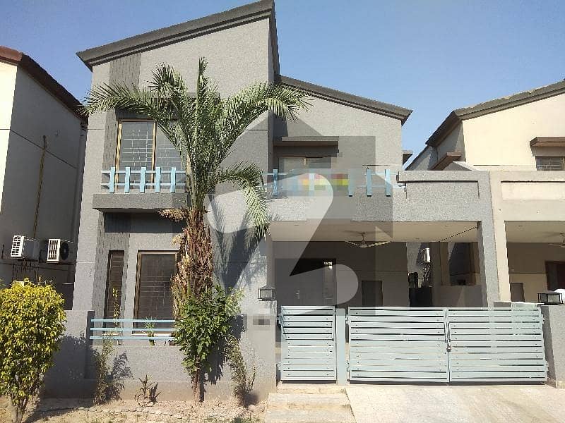 Spacious House Is Available For rent In Ideal Location Of Divine Gardens