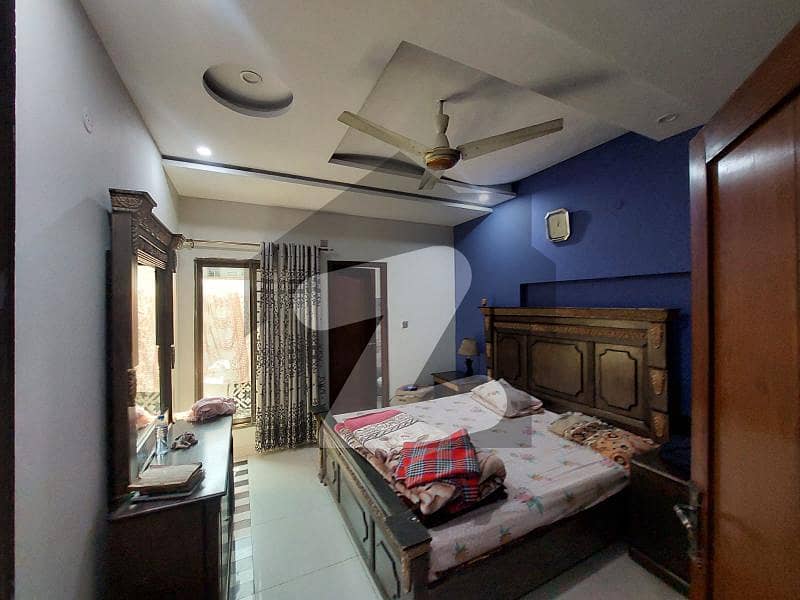 جوہر ٹاؤن فیز 2 جوہر ٹاؤن,لاہور میں 4 کمروں کا 5 مرلہ مکان 2.2 کروڑ میں برائے فروخت۔
