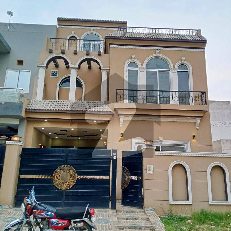 5 Marla Spanish House On Hot Location Near To Park For Sale In New Lahore City Near To 2 Km Ring Road