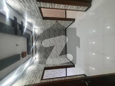 میٹروول کالونی - بلاک 1/2 میٹروول کالونی,کراچی میں 4 کمروں کا 4 مرلہ مکان 1.85 کروڑ میں برائے فروخت۔