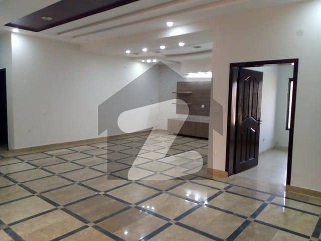 7 BED BEAUTIFUL NEW HOUSE FOR RENT IN JOHAR TOWN